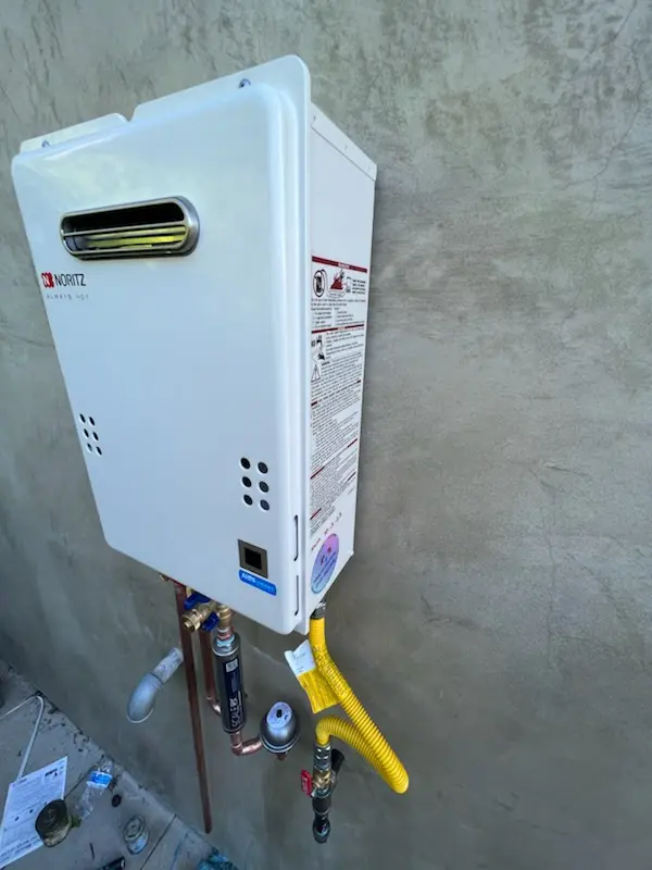 Tankless water heater installation for Clover Field homes